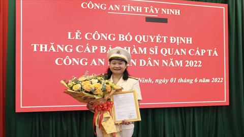 Khi người chiến sỹ cầm bút