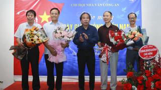 Chi hội Nhà văn Công an gặp mặt