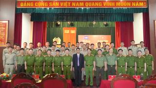 Bồi dưỡng nghiệp vụ cho cán bộ Campuchia