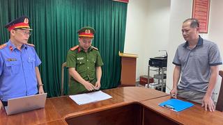 Quảng Bình: Bắt 2 phó giám đốc trung tâm đăng kiểm về hành vi nhận hối lộ