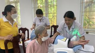 Bệnh viện 199 khám bệnh miễn phí cho người có công với cách mạng